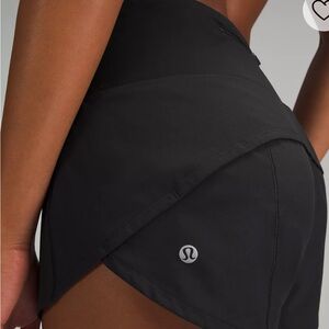 Women's Lululemon Black Speed Up High Rise 2.5” Shorts